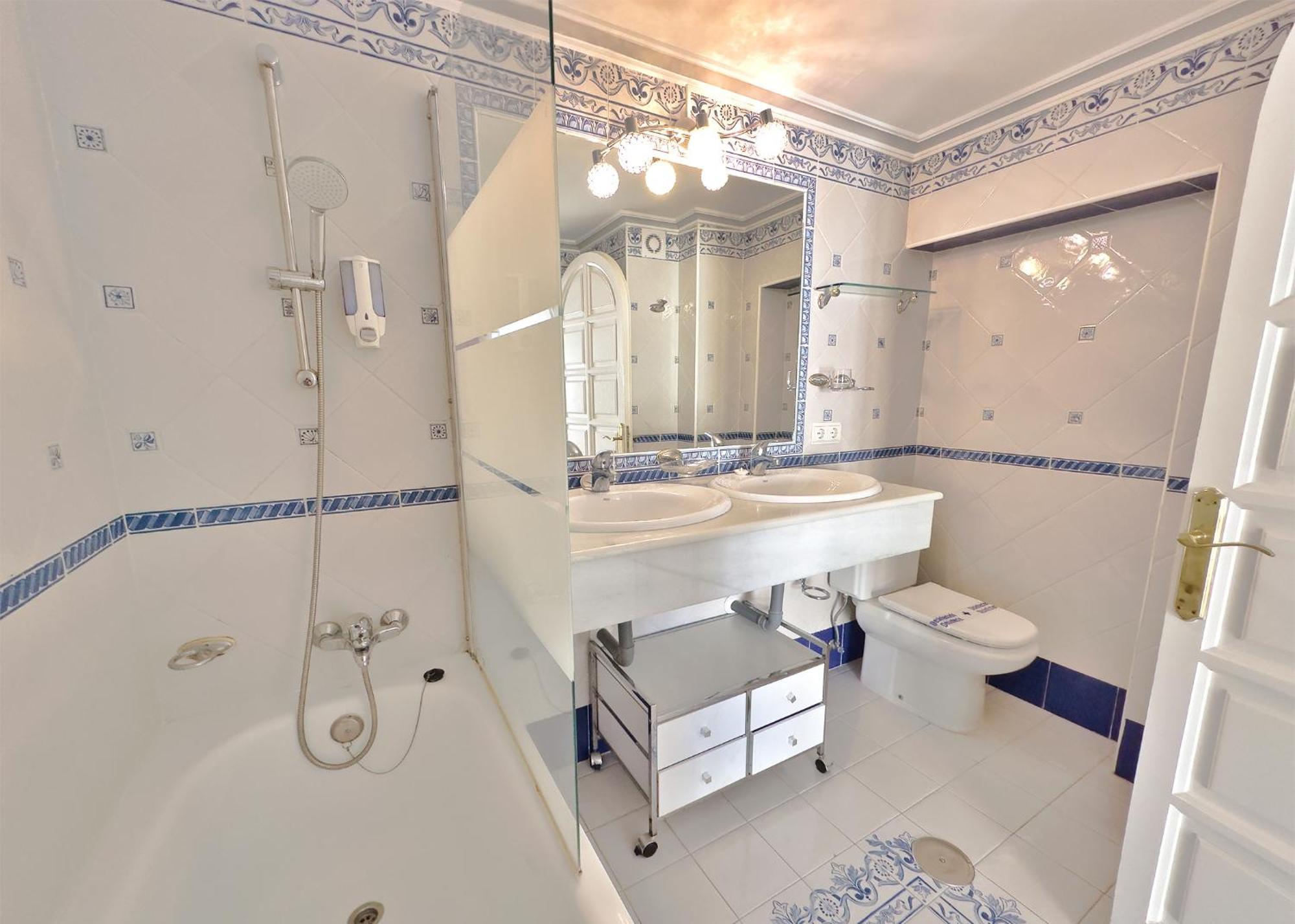 Skol 508 West Facing Duplex Apartment With Amazing Sea Views Marbella Buitenkant foto